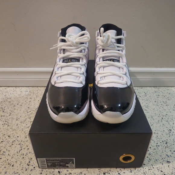 Jordan 11 Gratitude - Picture 2 of 6